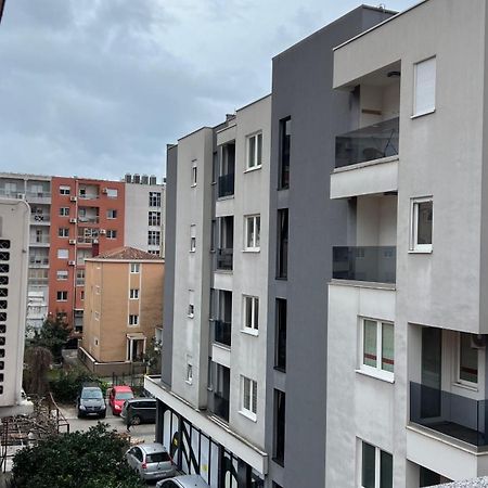 Apartments Holiday Budva Eksteriør bilde