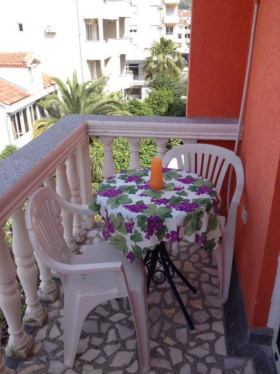 Apartments Holiday Budva Rom bilde